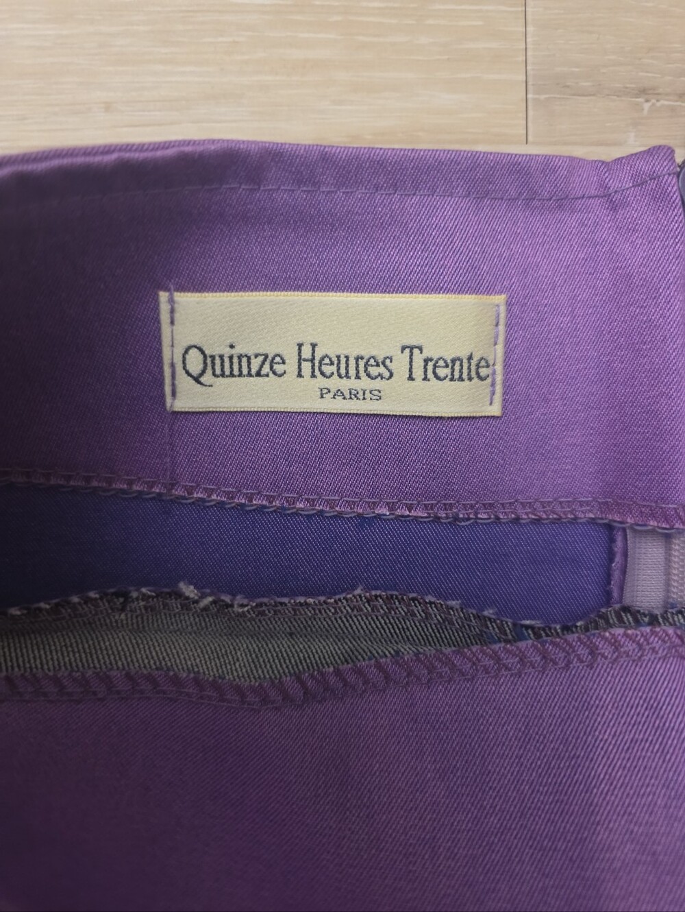 Quinze Heures Trente Paris NWT Purple Embroidered Pencil Skirt France Size M - Picture 4 of 7